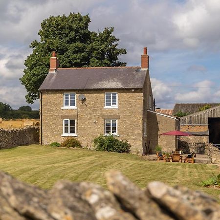 Luxury Farmhouse With Stunning Views And Hot Tub Ebberston ภายนอก รูปภาพ