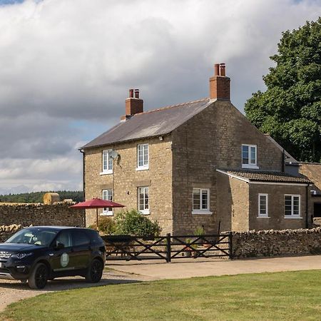 Luxury Farmhouse With Stunning Views And Hot Tub Ebberston ภายนอก รูปภาพ
