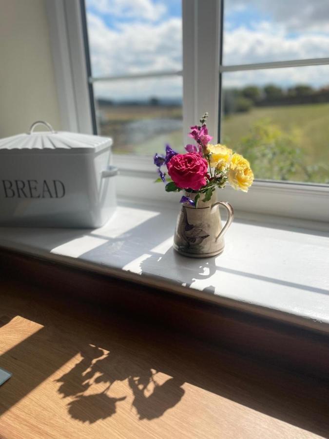 Luxury Farmhouse With Stunning Views And Hot Tub Ebberston ภายนอก รูปภาพ