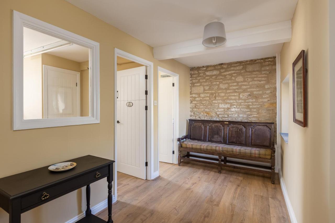 Luxury Farmhouse With Stunning Views And Hot Tub Ebberston ภายนอก รูปภาพ