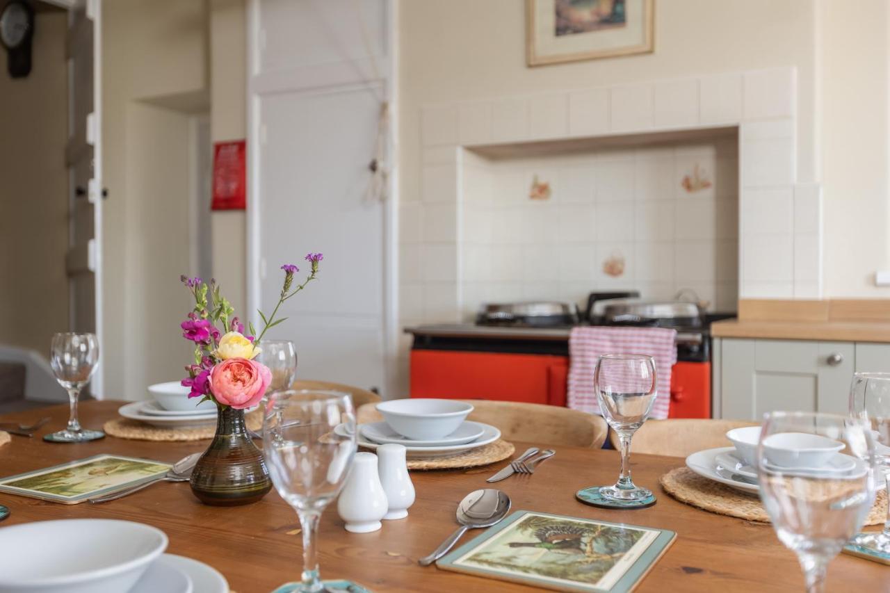 Luxury Farmhouse With Stunning Views And Hot Tub Ebberston ภายนอก รูปภาพ