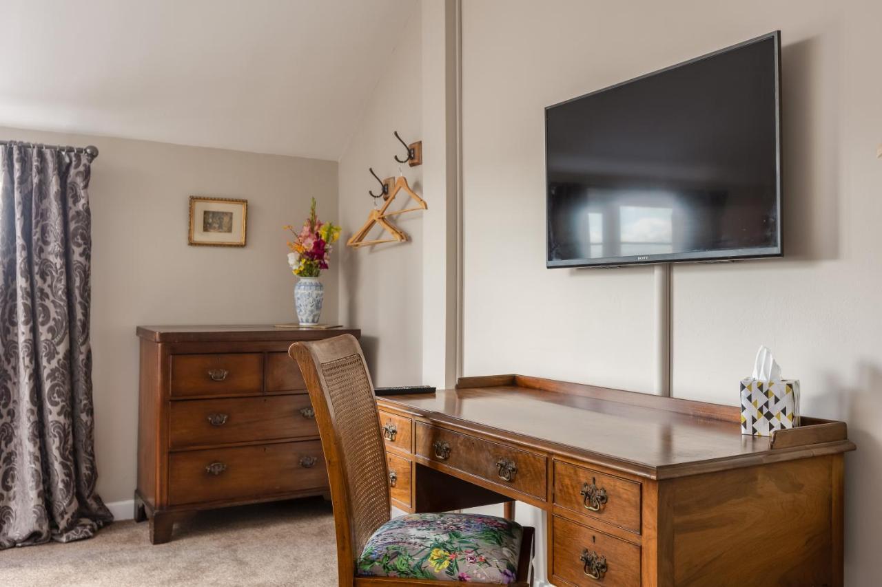 Luxury Farmhouse With Stunning Views And Hot Tub Ebberston ภายนอก รูปภาพ